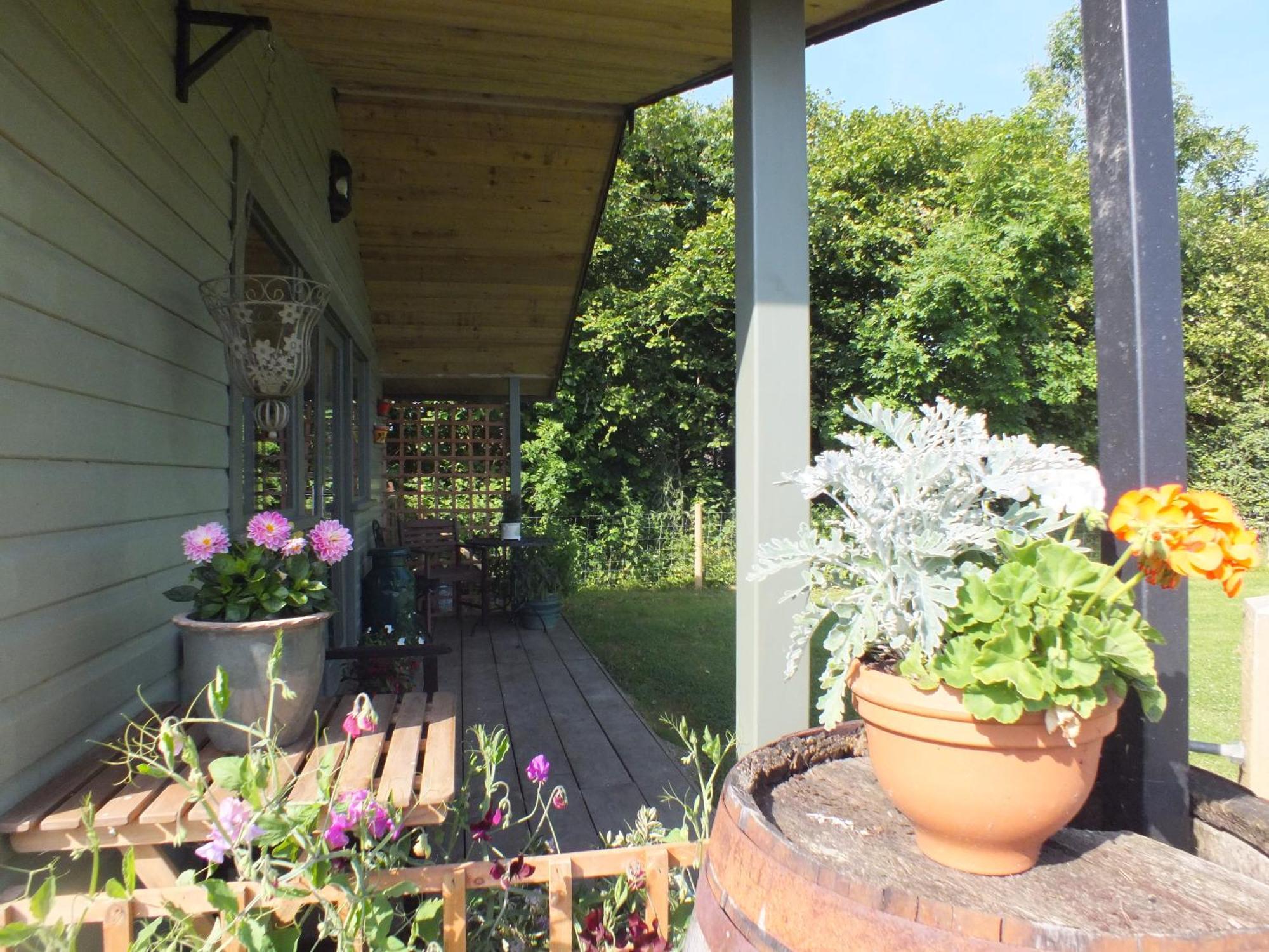 The Potting Shed And The Garden Shed Self Catering Villa Кармартън Екстериор снимка